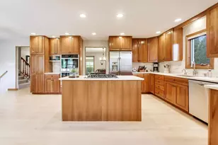 2006 N Elizabeth Dr, Arlington Heights, IL 60004 - Photo 11