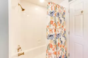 2006 N Elizabeth Dr, Arlington Heights, IL 60004 - Photo 25