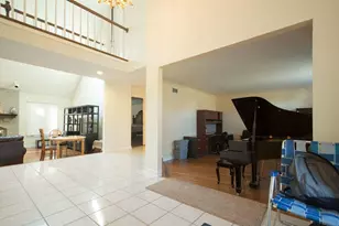 4355 Pine Lake Dr, Naperville, IL 60564 - Photo 3