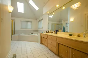 4355 Pine Lake Dr, Naperville, IL 60564 - Photo 13