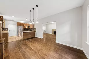6829 N Lakewood Ave, Chicago, IL 60626 - Photo 7