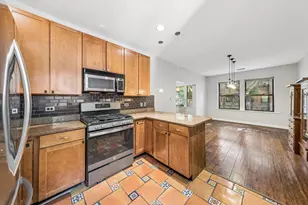 6829 N Lakewood Ave, Chicago, IL 60626 - Photo 11