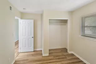 991 Tollview Ave, Aurora, IL 60505 - Photo 7