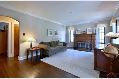 146 S Poplar Avenue, Elmhurst, IL 60126 - Photo 7