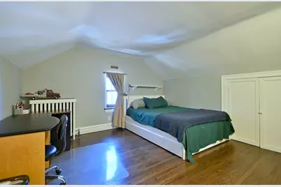 146 S Poplar Avenue, Elmhurst, IL 60126 - Photo 25