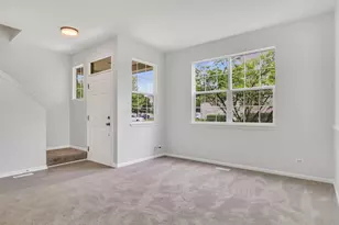 601 W Kristina Ln, Round Lake, IL 60073 - Photo 3
