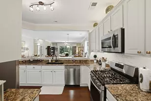 12365 Lilly Ln, Huntley, IL 60142 - Photo 9