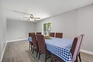 1312 Burke Ln, South Elgin, IL 60177 - Photo 9