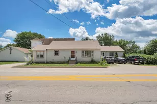 219 219 1/2 W Main St, Braidwood, IL 60408 - Photo 1