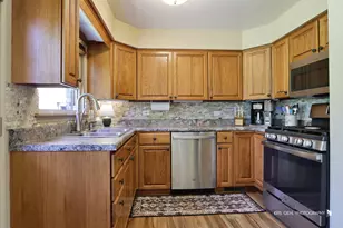 3006 Bethel Blvd, Zion, IL 60099 - Photo 9
