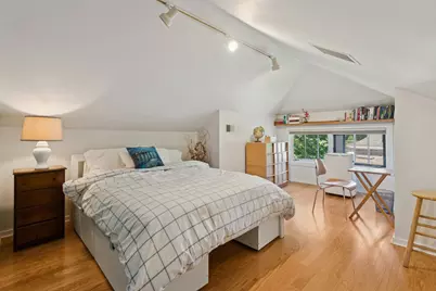 5752 N Sacramento Avenue, Chicago, IL 60659 - Photo 15