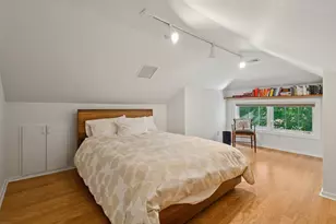 5752 N Sacramento Ave, Chicago, IL 60659 - Photo 17