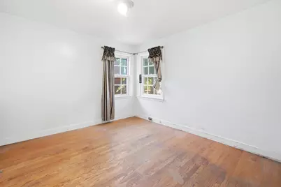 6434 N Kimball Avenue, Lincolnwood, IL 60712 - Photo 11