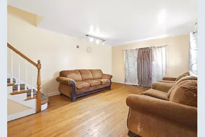 6434 N Kimball Avenue, Lincolnwood, IL 60712 - Photo 3