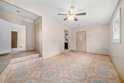 336 W Menomonie Street, Belvidere, IL 61008 - Photo 3