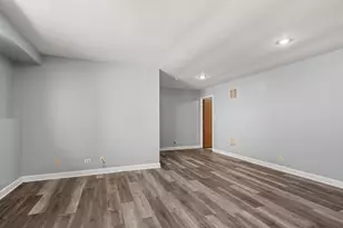272 Park Ridge Ln, Aurora, IL 60504 - Photo 23