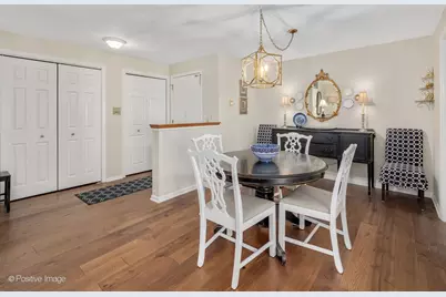 326 Park Avenue #2, Clarendon Hills, IL 60514 - Photo 5