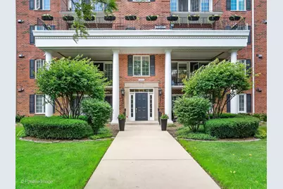 326 Park Avenue #2, Clarendon Hills, IL 60514 - Photo 1