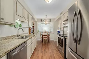 326 Park Ave, Clarendon Hills, IL 60514 - Photo 7