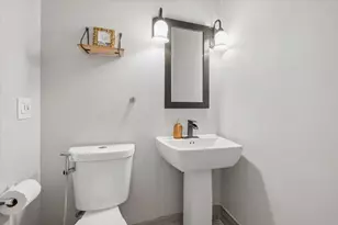 1529 W Montana St, Chicago, IL 60614 - Photo 17