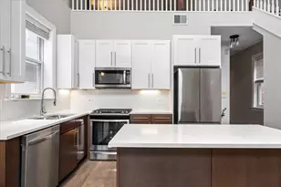 1529 W Montana St, Chicago, IL 60614 - Photo 9