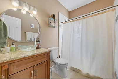 2337 N Sawyer Avenue, Chicago, IL 60647 - Photo 9