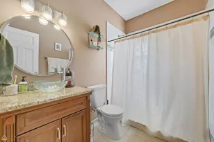 2337 N Sawyer Ave, Chicago, IL 60647 - Photo 9