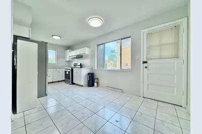 2540 W Jerome Street #D, Chicago, IL 60645 - Photo 11