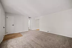 338 Hickory Ave, Romeoville, IL 60446 - Photo 3