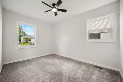338 Hickory Avenue, Romeoville, IL 60446 - Photo 9