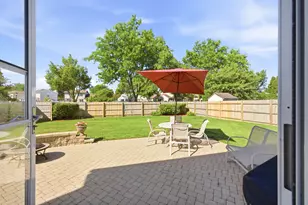 1265 Diane Ln, Elk Grove Village, IL 60007 - Photo 39