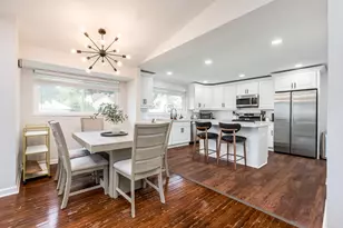 5823 Emerson St, Morton Grove, IL 60053 - Photo 9