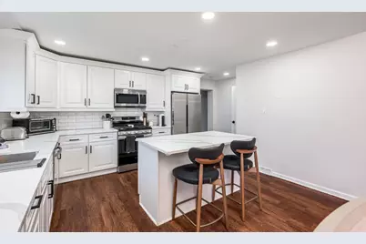 5823 Emerson Street, Morton Grove, IL 60053 - Photo 11