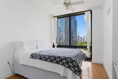 233 E 13th Street #1604, Chicago, IL 60605 - Photo 17