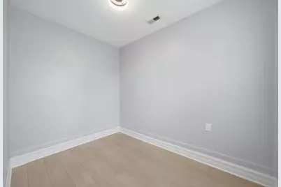 2642 S Sacramento Avenue, Chicago, IL 60623 - Photo 15