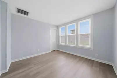 2642 S Sacramento Avenue, Chicago, IL 60623 - Photo 13