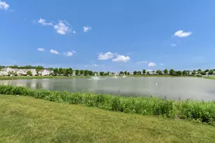 1904 Cobblestone Dr, Carpentersville, IL 60110 - Photo 25