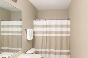 1904 Cobblestone Dr, Carpentersville, IL 60110 - Photo 19