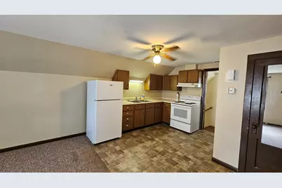 9 1/2 N Randolph Street #9up, Princeton, IL 61356 - Photo 3