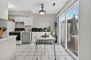2303 Aster Dr, Crest Hill, IL 60403 - Photo 7