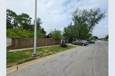 7601 Laramie Avenue, Burbank, IL 60459 - Photo 9