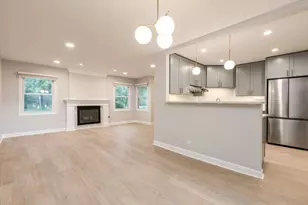 928 Colony Lake Dr, Schaumburg, IL 60194 - Photo 9