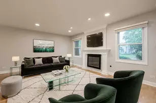 928 Colony Lake Dr, Schaumburg, IL 60194 - Photo 3