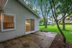 928 Colony Lake Dr, Schaumburg, IL 60194 - Photo 27