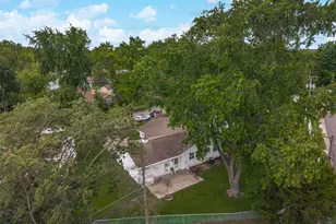 3 Manor Dr, Pontiac, IL 61764 - Photo 7