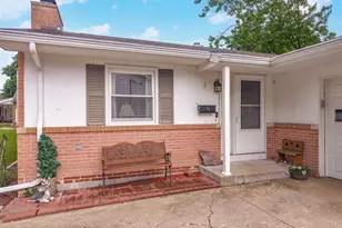 3 Manor Dr, Pontiac, IL 61764 - Photo 11
