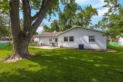 3 Manor Drive, Pontiac, IL 61764 - Photo 37