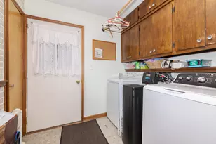3 Manor Dr, Pontiac, IL 61764 - Photo 35