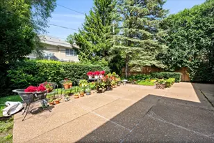 2304 Elmwood Ave, Wilmette, IL 60091 - Photo 25