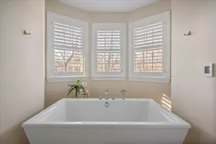 349 Gregory Ave, Wilmette, IL 60091 - Photo 17